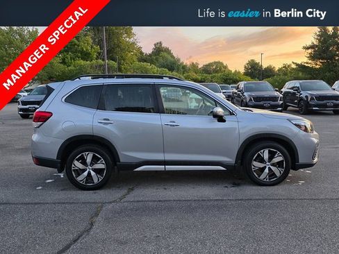 Used 2020 Subaru Forester Touring image 9