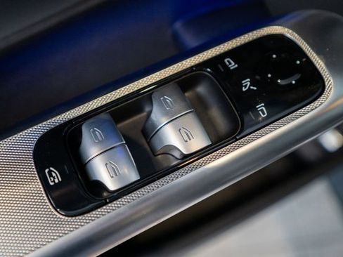 New 2025 Mercedes-Benz GLC 350e 4MATIC image 16