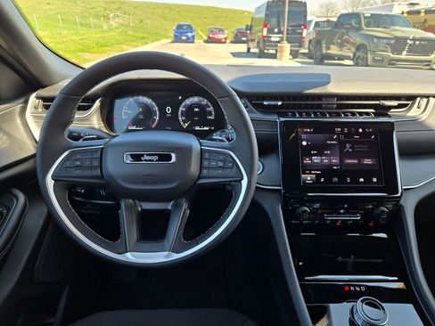 New 2026 Jeep Grand Cherokee L Laredo AWD/4WD image 16