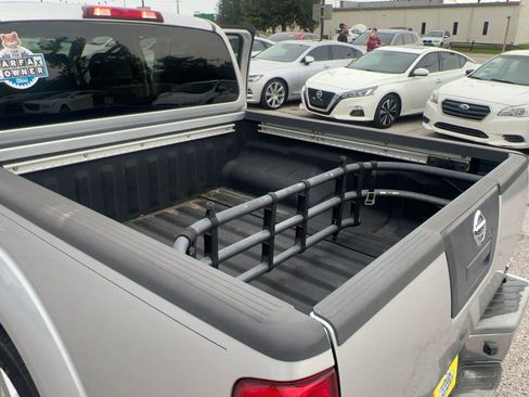 Used 2008 Nissan Frontier SE w/ SE Value Truck Pkg RWD image 24