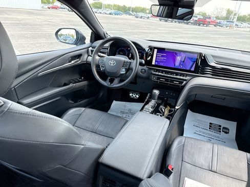 Used 2025 Toyota Camry XSE image 22