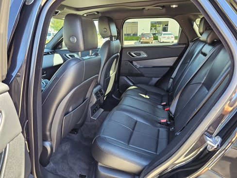 Used 2025 Land Rover Range Rover Velar Dynamic SE image 19