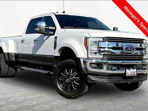 Used 2019 Ford F450 Lariat w/ Lariat Ultimate Package AWD/4WD image 1