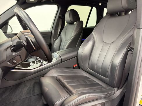 Used 2021 BMW X5 xDrive40i w/ Premium Package image 18