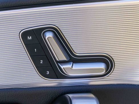 Used 2020 Mercedes-Benz CLA 250 image 26