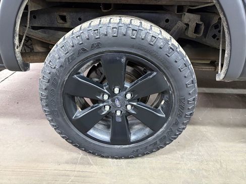 Used 2014 Ford F150 FX4 w/ Equipment Group 402A Luxury image 20