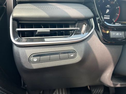 Certified 2026 INFINITI QX60 Luxe w/ Cargo Package FWD image 32