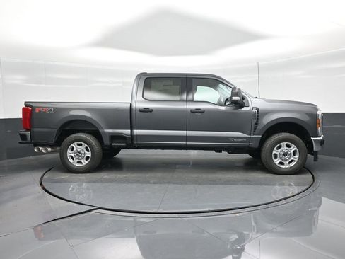 New 2026 Ford F250 XLT w/ FX4 Off-Road Package image 16