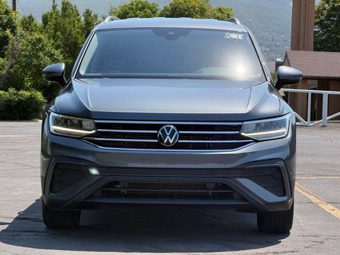 Used 2022 Volkswagen Tiguan SE FWD image 8