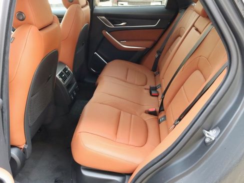 Used 2026 Jaguar F-PACE R-Dynamic S AWD/4WD image 33