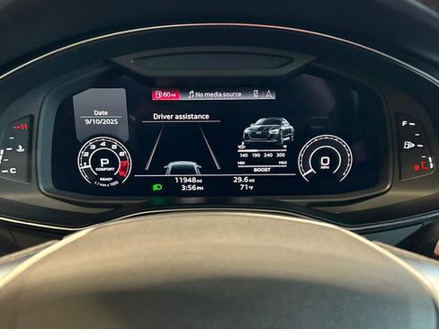 Used 2021 Audi RS 7 Sportback w/ Black Optic Package image 28