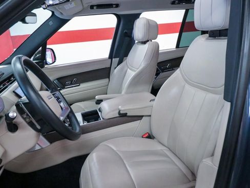 Used 2024 Land Rover Range Rover SE AWD/4WD image 13
