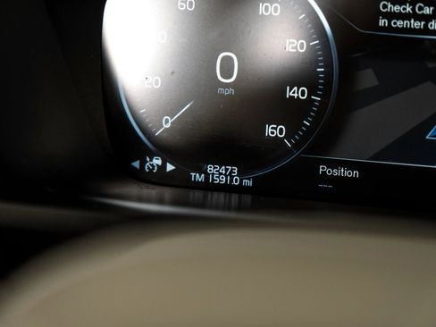 Used 2020 Volvo XC90 T5 Momentum image 20