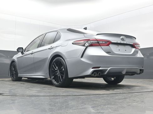 Used 2021 Toyota Camry XSE image 28