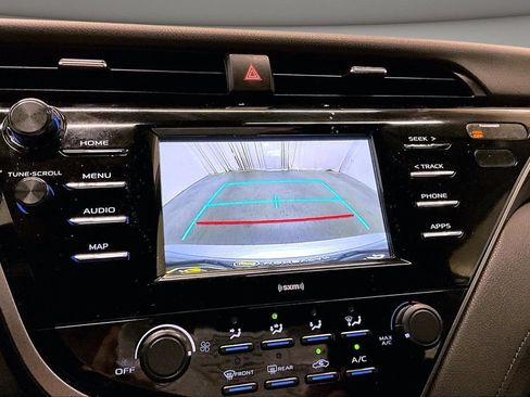 Used 2020 Toyota Camry LE FWD image 14