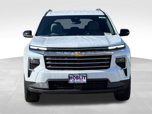 New 2026 Chevrolet Traverse LT FWD image 8