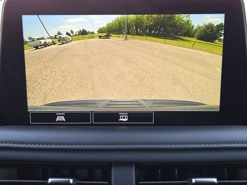 Used 2021 Chevrolet Tahoe Z71 AWD/4WD image 19