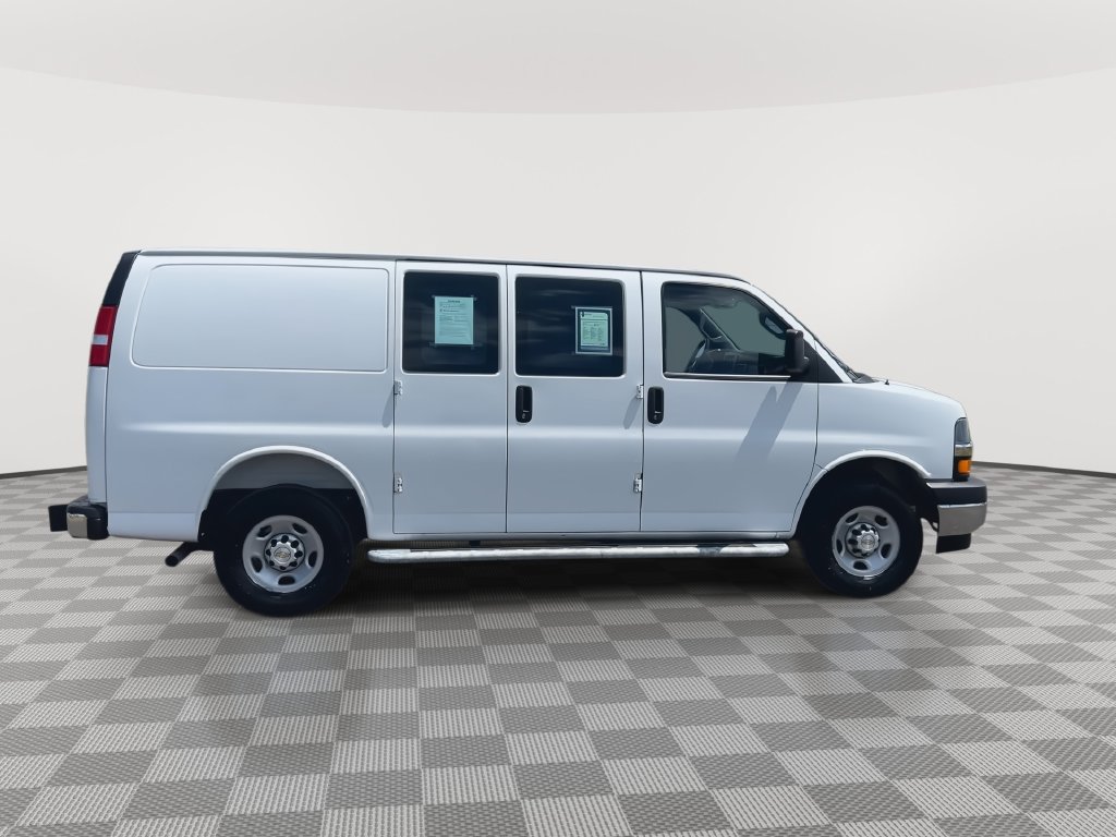 Used 2025 Chevrolet Express 2500 w/ Driver Convenience Package RWD image 9
