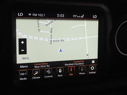 Used 2023 Jeep Wrangler Unlimited Sahara AWD/4WD image 9