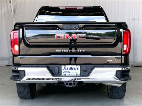 Used 2024 GMC Sierra 1500 SLT w/ SLT Convenience Package RWD image 4