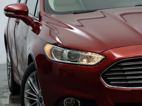 Used 2013 Ford Fusion SE image 4