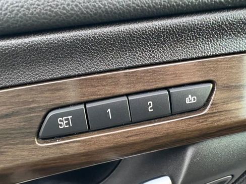 Used 2018 GMC Terrain Denali w/ Comfort Package image 14