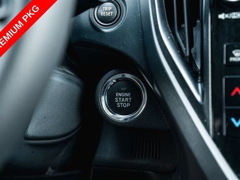 Used 2025 Subaru Forester Premium AWD/4WD image 15
