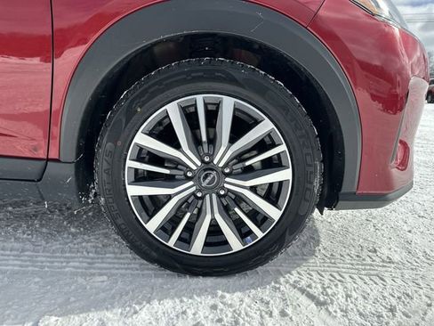 Used 2023 Nissan Kicks SR w/ SR Premium Package image 20