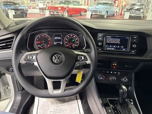 Used 2021 Volkswagen Jetta S w/ Driver Assistance Package image 16
