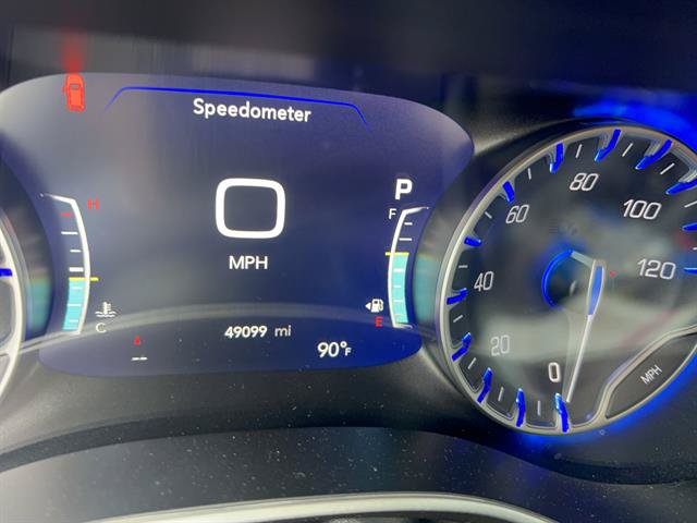 Used 2025 Chrysler Pacifica Select FWD image 6