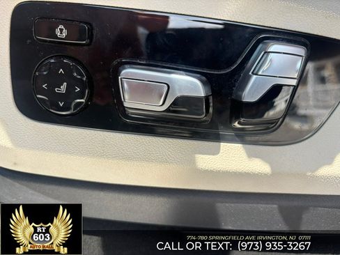 Used 2019 BMW X7 xDrive50i w/ Premium Package AWD/4WD image 24