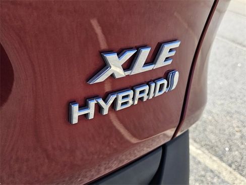 Used 2024 Toyota RAV4 XLE image 12