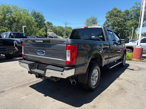 Used 2019 Ford F250 XLT w/ XLT Premium Package AWD/4WD image 8