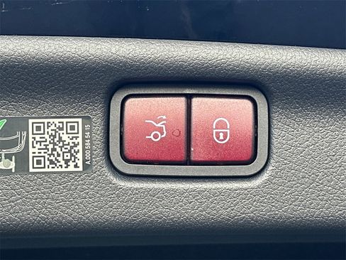 Certified 2024 Mercedes-Benz C 300 4MATIC Sedan image 21