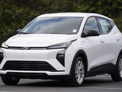 New 2027 Chevrolet Bolt LT image 32