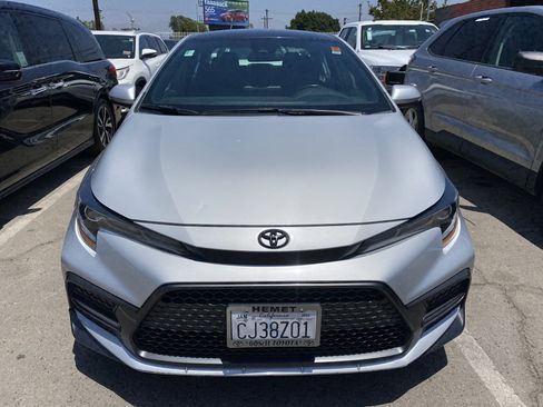 Used 2022 Toyota Corolla SE w/ Carpet Mat Package (TMS) FWD image 3