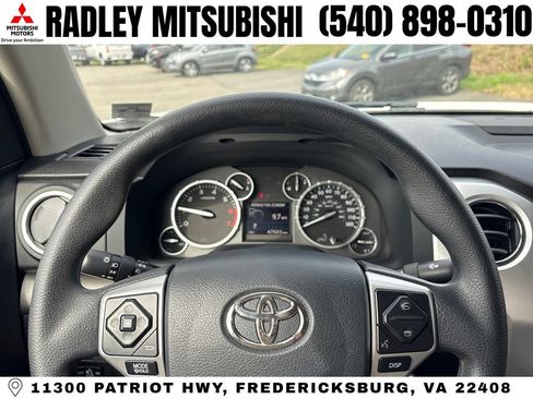 Used 2014 Toyota Tundra SR5 w/ SR5 Upgrade Package AWD/4WD image 6