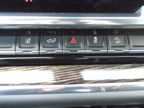 Certified 2024 GMC Sierra 2500 SLE image 63