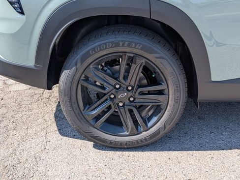 New 2026 Chevrolet Trax ACTIV w/ Driver Confidence Package FWD image 3