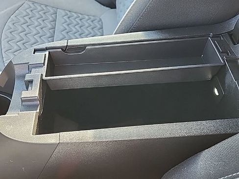 Used 2023 Chevrolet Equinox LT w/ LPO, Floor Liner Package image 34