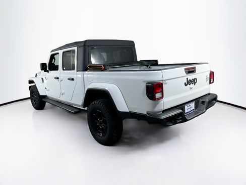 Used 2023 Jeep Gladiator Sport image 7
