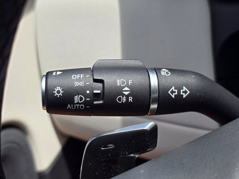 Certified 2025 Land Rover Discovery Sport S AWD/4WD image 26
