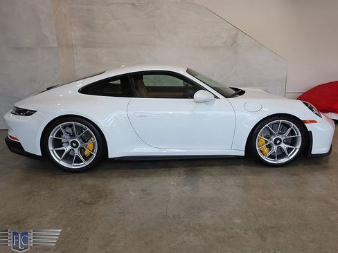 Used 2024 Porsche 911 GT3 RWD image 47