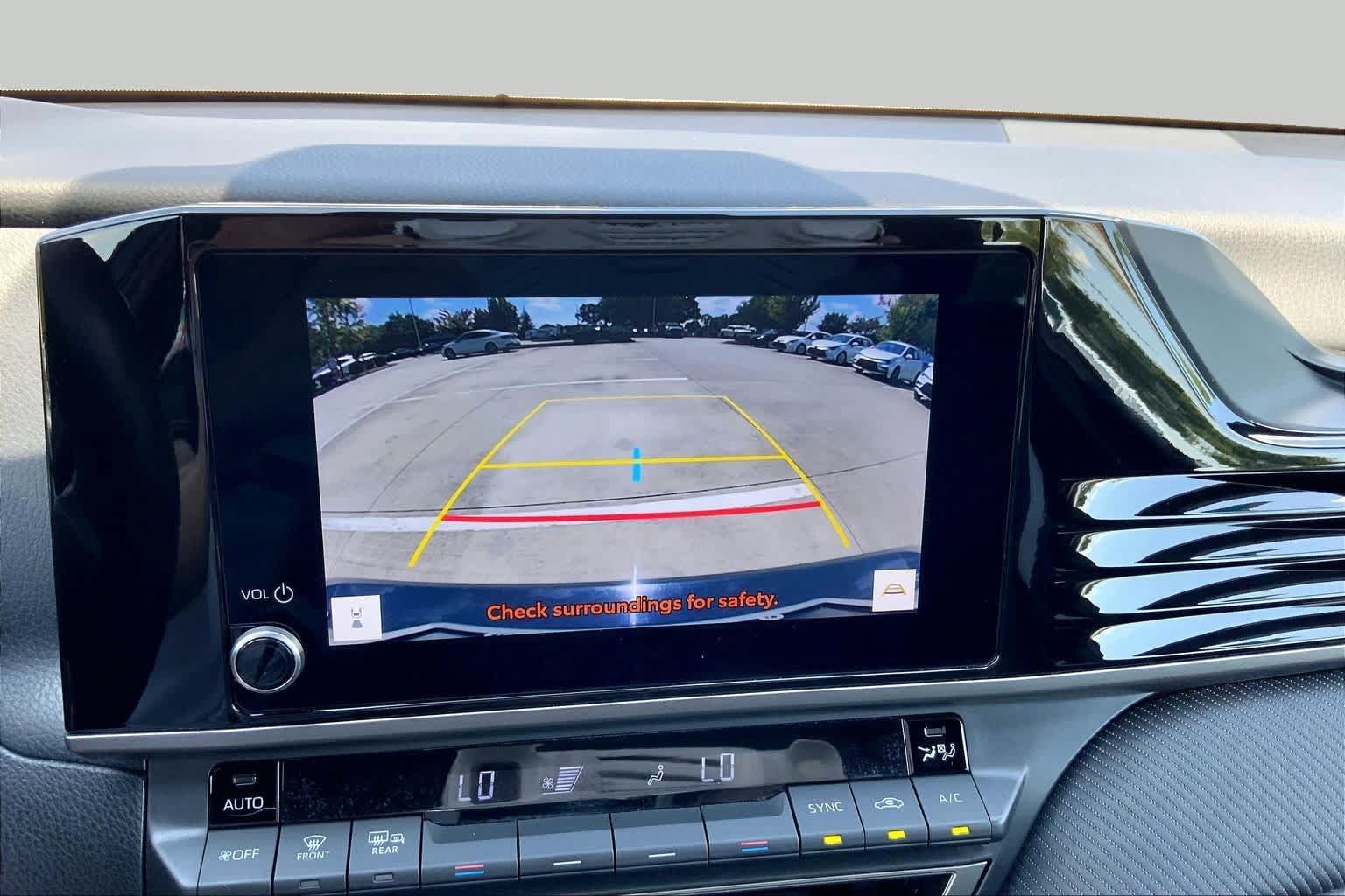 Used 2025 Toyota Camry SE FWD image 28