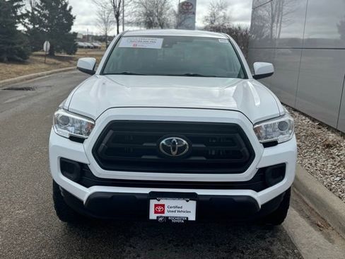 Certified 2020 Toyota Tacoma SR image 30