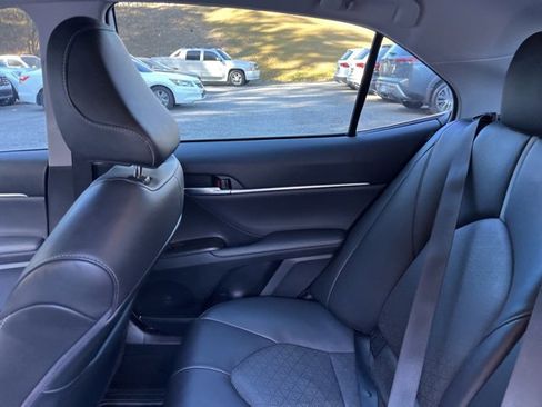 Used 2021 Toyota Camry XSE image 14