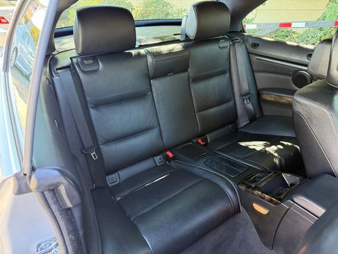 Used 2009 BMW 328i Convertible image 19