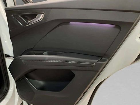 Used 2024 Audi Q4 e-tron Prestige image 79