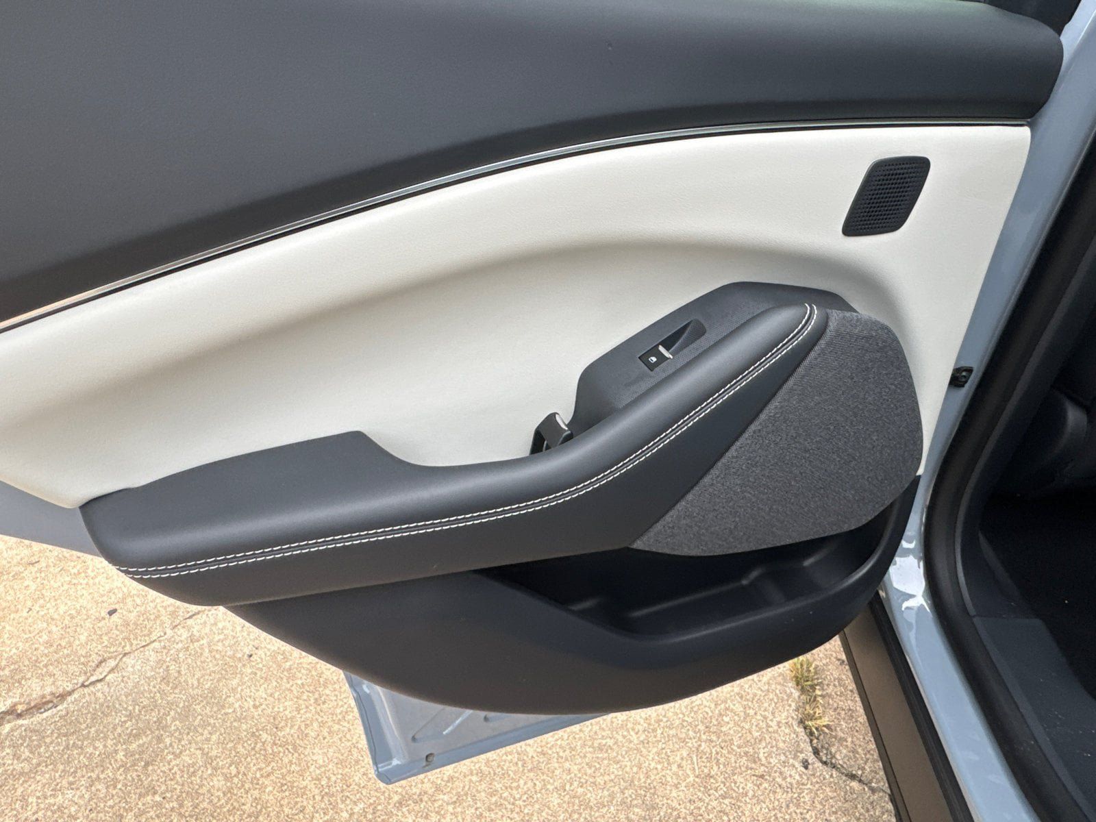 Used 2025 Ford Mustang Mach-E Premium RWD image 23
