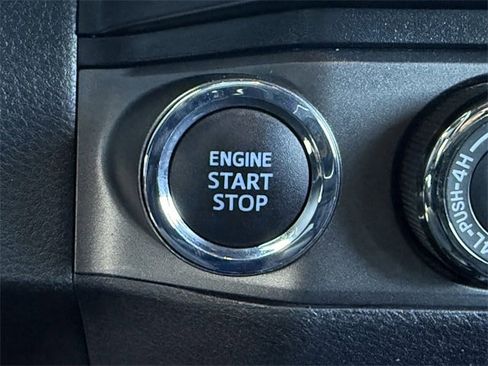 Used 2022 Toyota Tacoma TRD Off-Road w/ Technology Package image 23